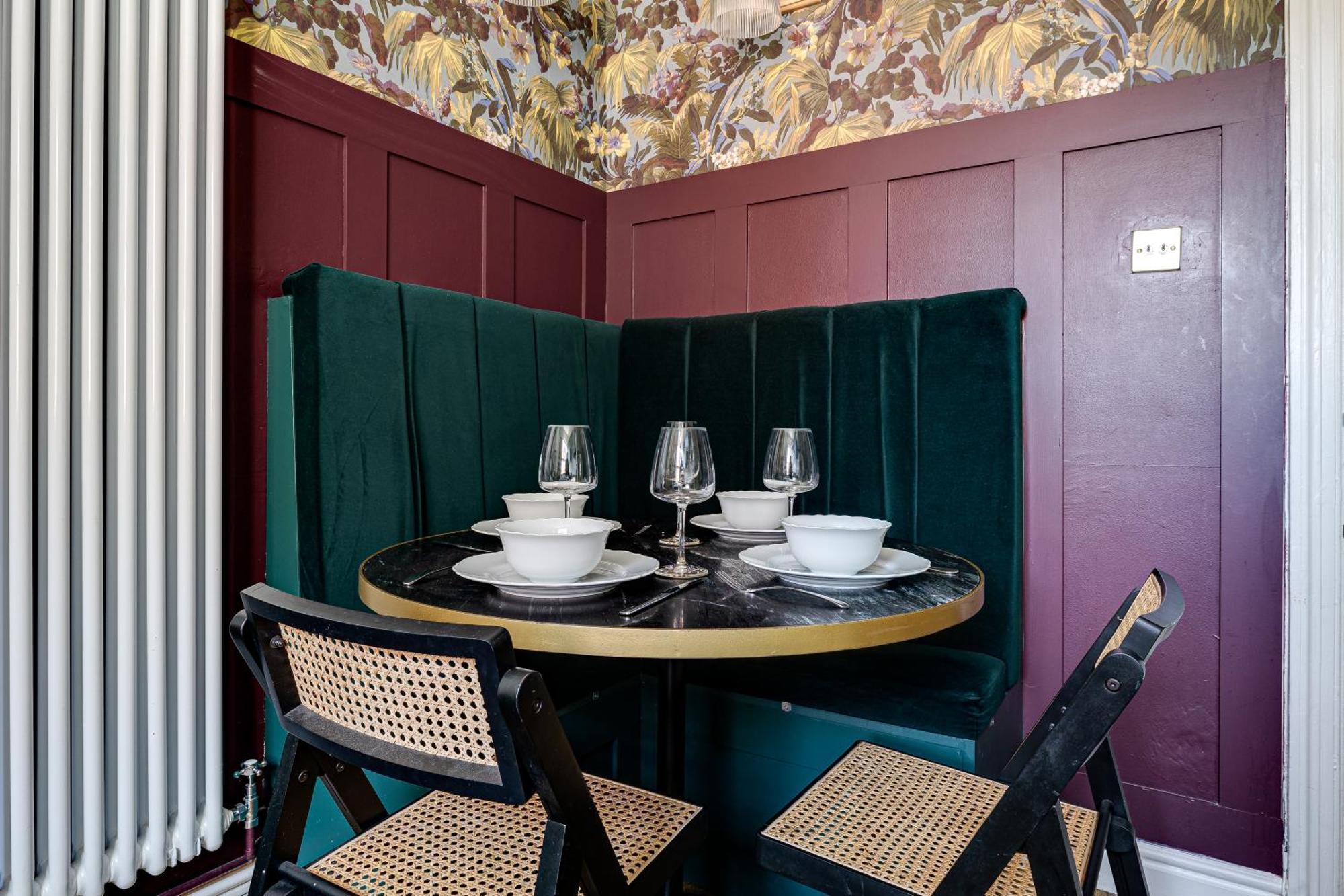 Insta-Worthy Loft On Historic Chester Rows, Sleeps 4 & Free Parking Екстер'єр фото