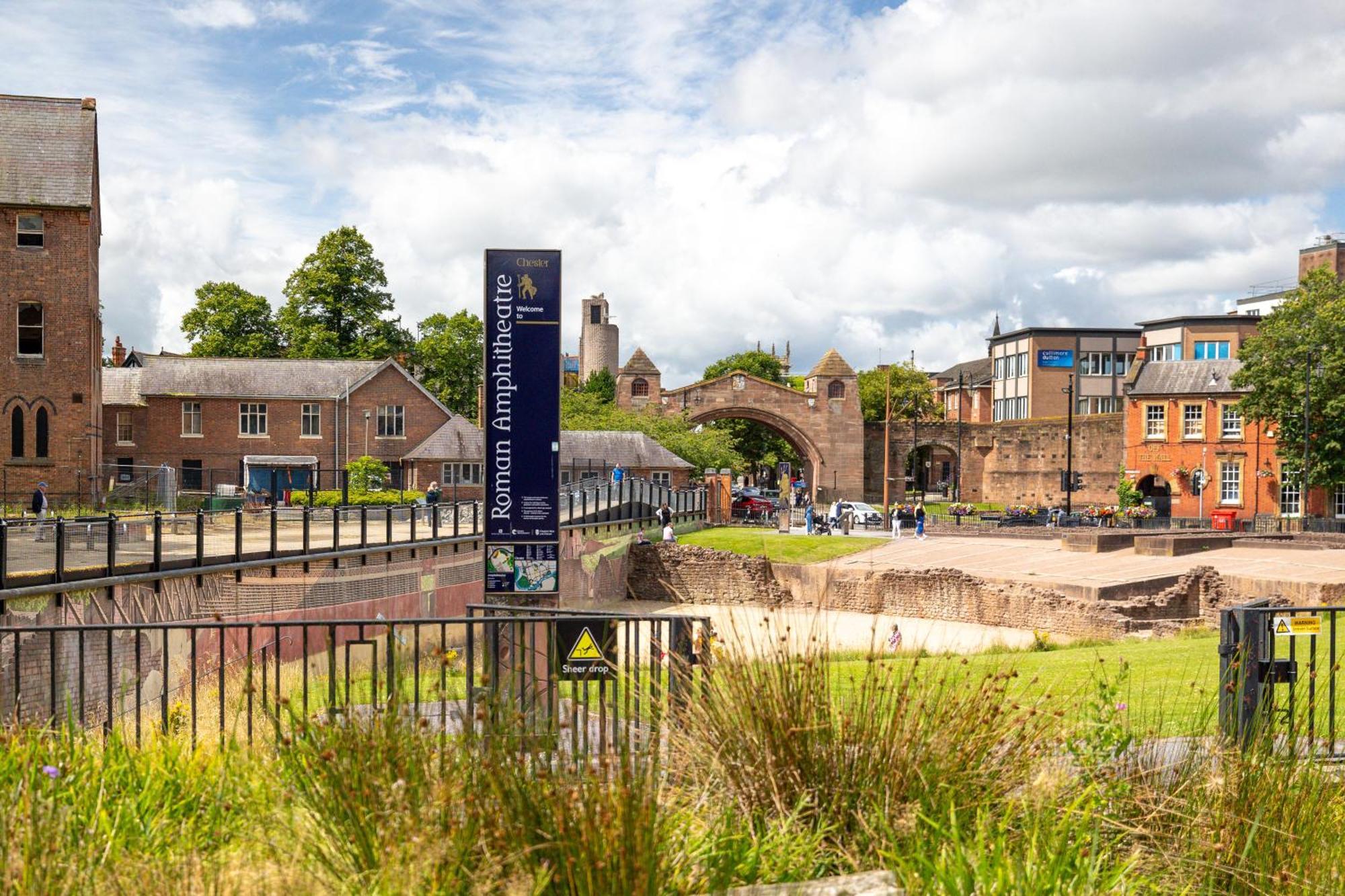 Insta-Worthy Loft On Historic Chester Rows, Sleeps 4 & Free Parking Екстер'єр фото